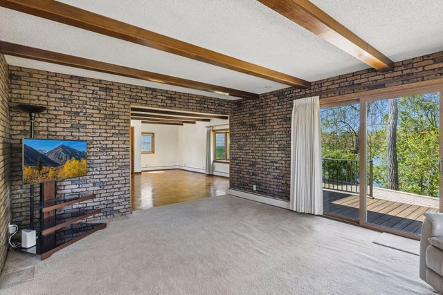 4033 Silver Lake Terrace NE, Saint Anthony, MN 55421