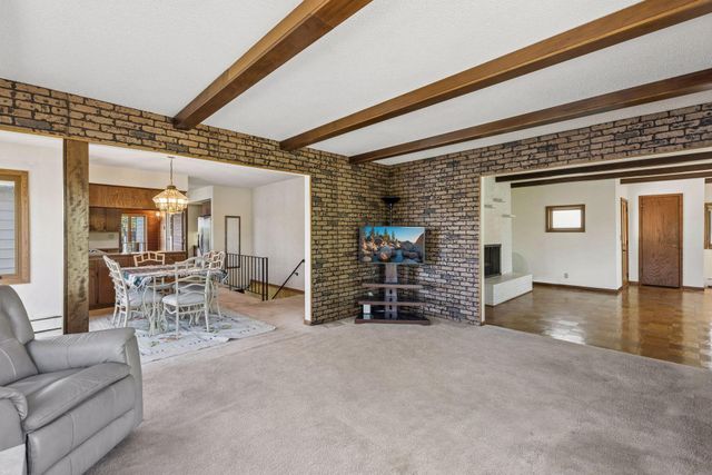4033 Silver Lake Terrace NE, Saint Anthony, MN 55421