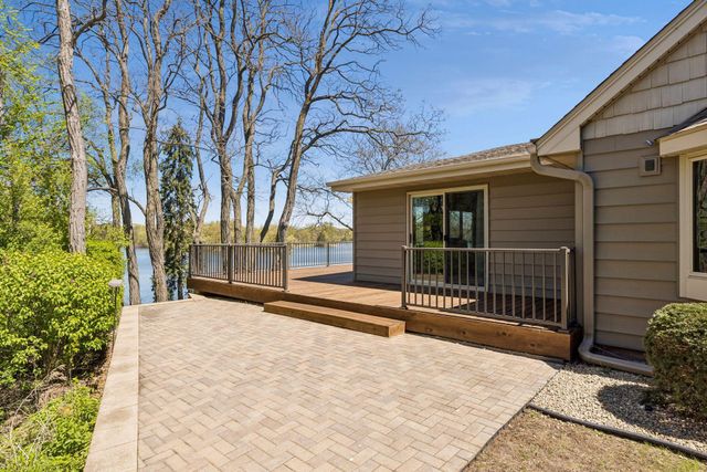 4033 Silver Lake Terrace NE, Saint Anthony, MN 55421