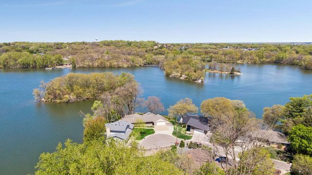4033 Silver Lake Terrace NE, Saint Anthony, MN 55421