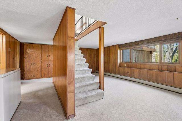 4033 Silver Lake Terrace NE, Saint Anthony, MN 55421