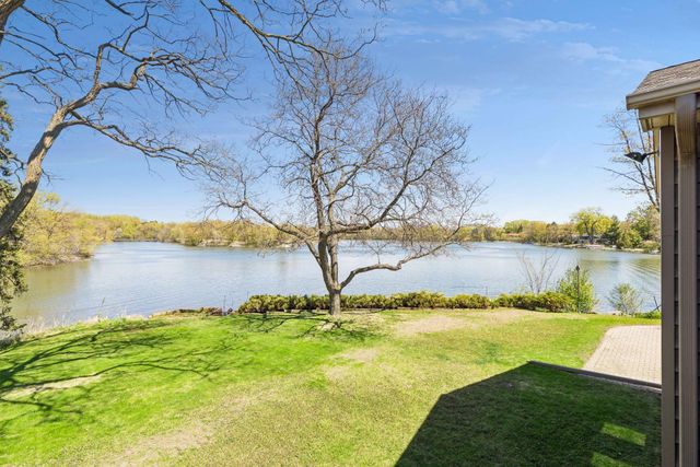 4033 Silver Lake Terrace NE, Saint Anthony, MN 55421