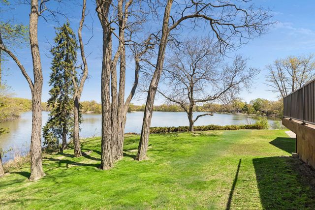 4033 Silver Lake Terrace NE, Saint Anthony, MN 55421
