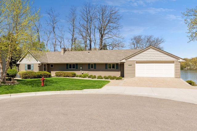 4033 Silver Lake Terrace NE, Saint Anthony, MN 55421
