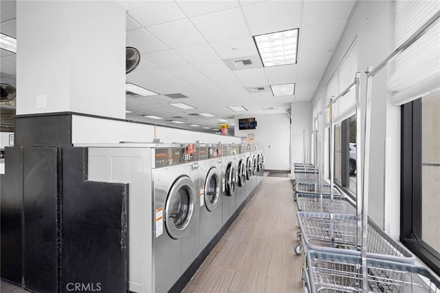 6914 Foothill Boulevard, Tujunga, CA 91042