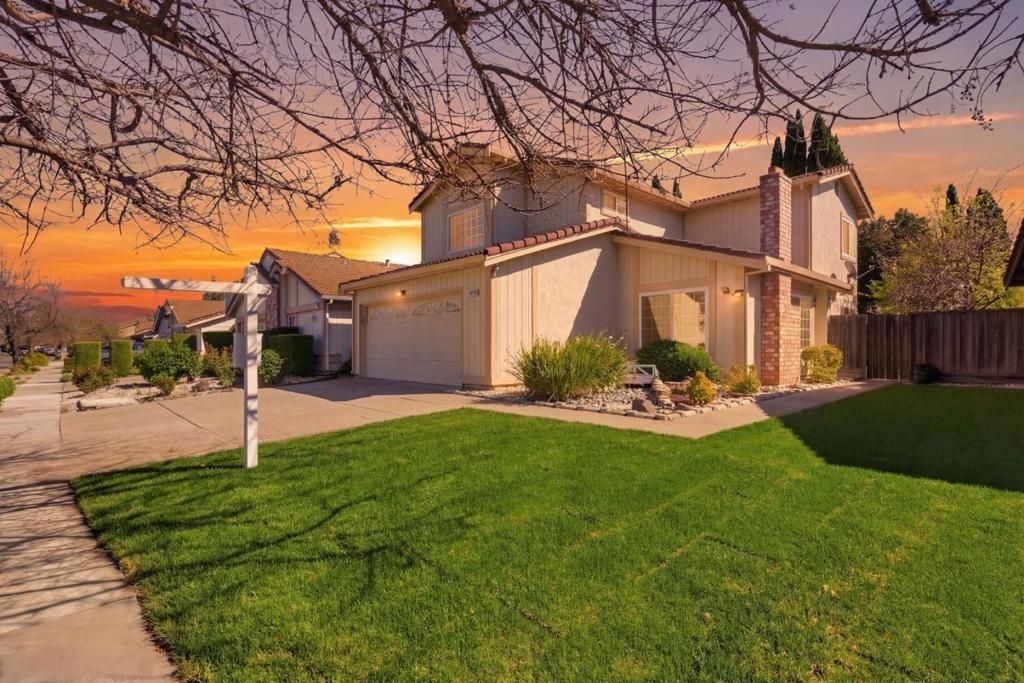 Image 2 of property listing at 34184 Duke Lane, Fremont, CA 94555