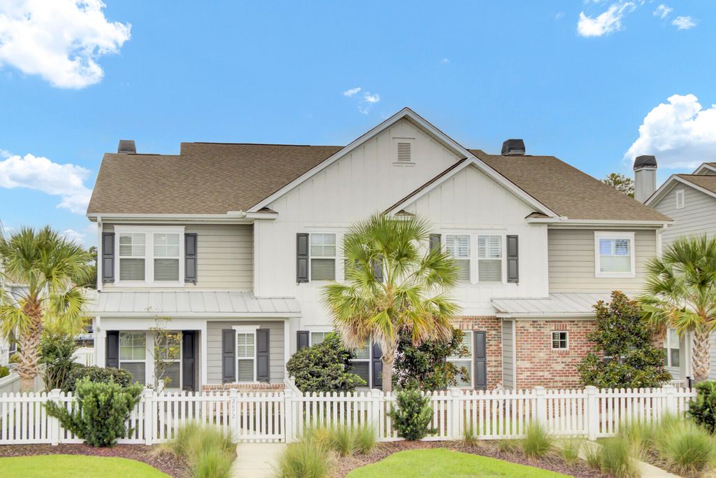 2672 Park West Boulevard, Mount Pleasant, SC 29466