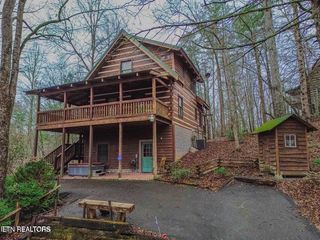 2845 Grassy Branch Loop Rd Loop, Sevierville, TN 37876