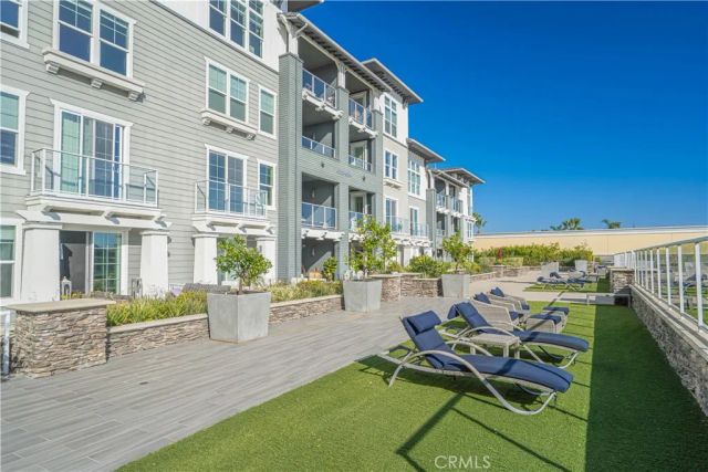 4060 Tradewinds Drive, Oxnard, CA 93035
