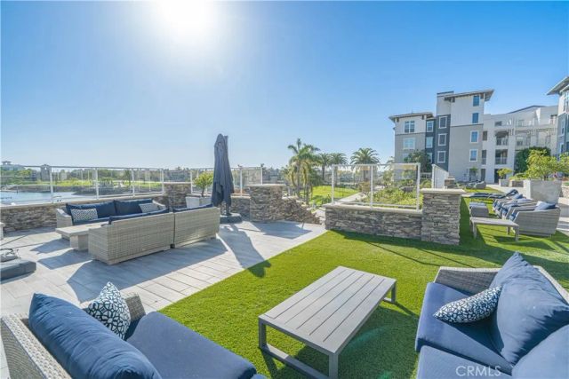 4060 Tradewinds Drive, Oxnard, CA 93035