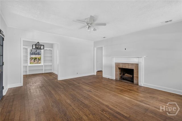 216 E 57th Street, Savannah, GA 31405