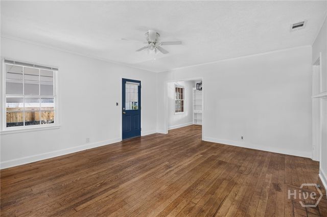 216 E 57th Street, Savannah, GA 31405