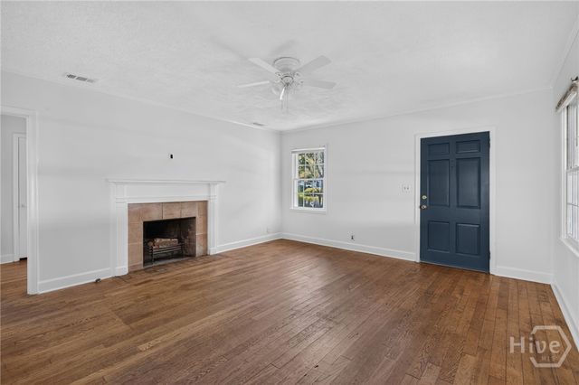 216 E 57th Street, Savannah, GA 31405