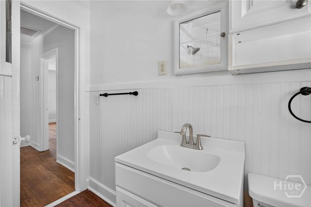 216 E 57th Street, Savannah, GA 31405
