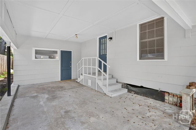 216 E 57th Street, Savannah, GA 31405
