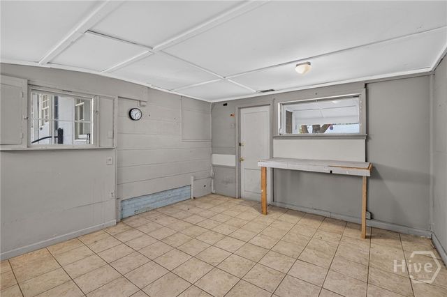 216 E 57th Street, Savannah, GA 31405