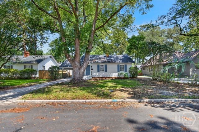216 E 57th Street, Savannah, GA 31405