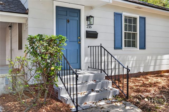 216 E 57th Street, Savannah, GA 31405
