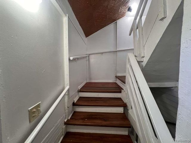 7259 Paige Avenue, Warren, MI 48091