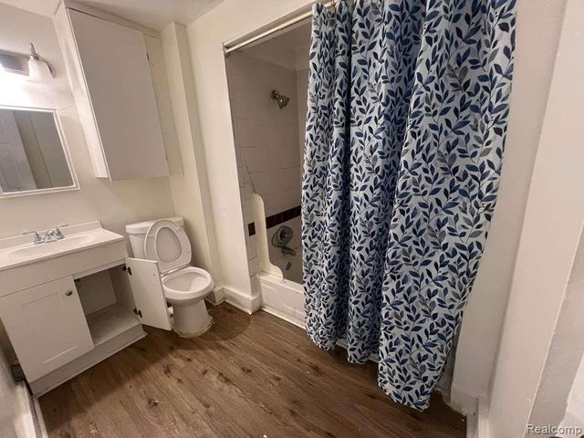 7259 Paige Avenue, Warren, MI 48091