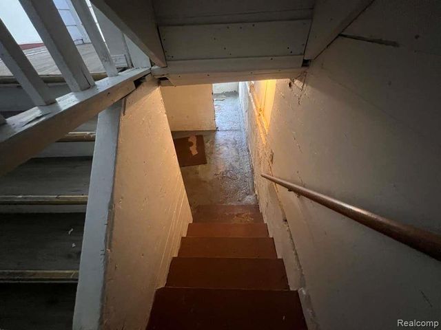 7259 Paige Avenue, Warren, MI 48091