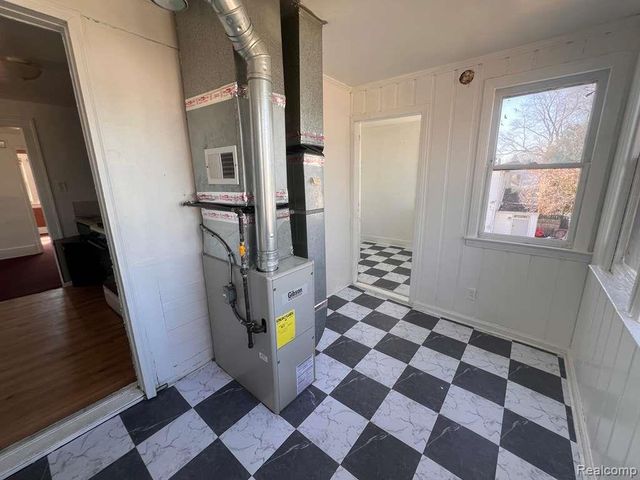 7259 Paige Avenue, Warren, MI 48091