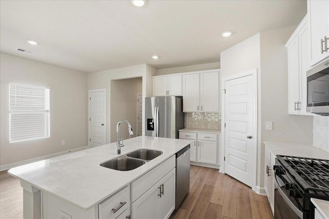 973 Penfold Point, Wellford, SC 29385