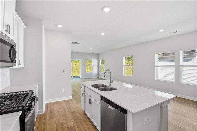 973 Penfold Point, Wellford, SC 29385
