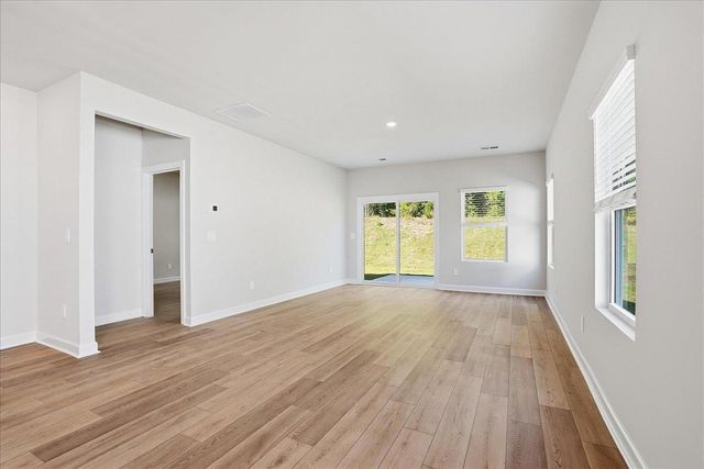973 Penfold Point, Wellford, SC 29385