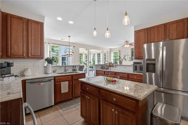 13408 Anchor CT, Carrollton, VA 23314