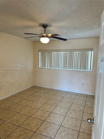 7713 SW 88th St A310, Miami, FL 33156