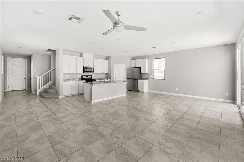 10163 Kings Amethyst Street, Las Vegas, NV 89141 — photo 4