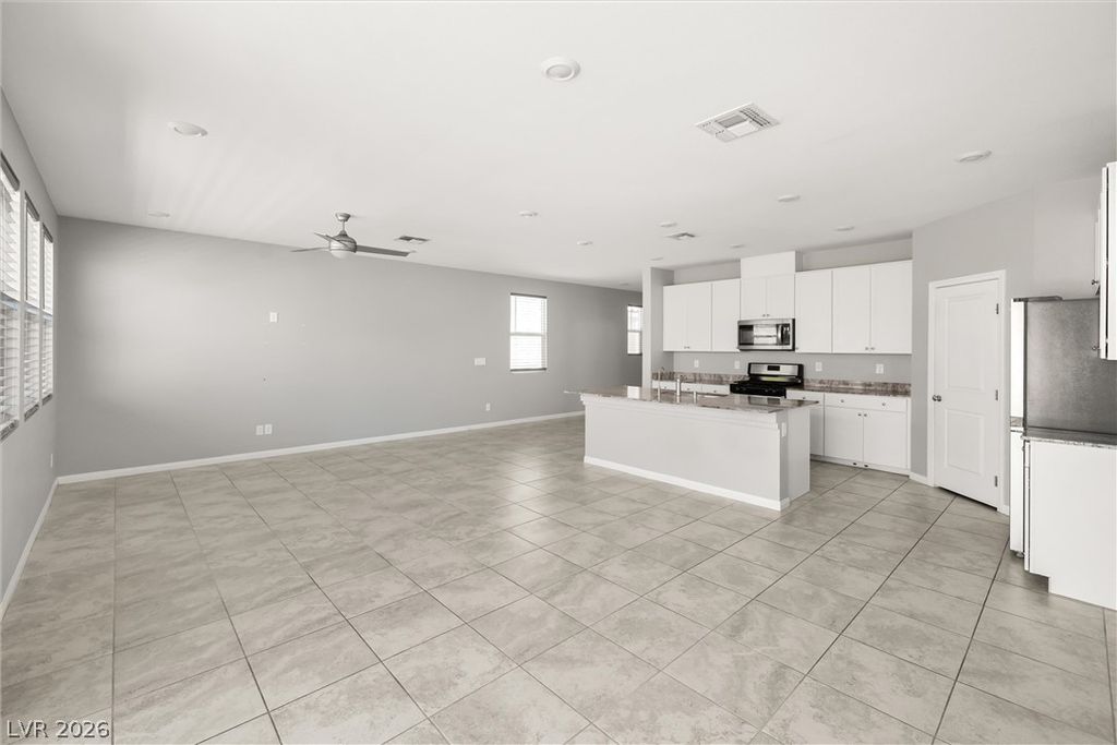 10163 Kings Amethyst Street, Las Vegas, NV 89141 — photo 5