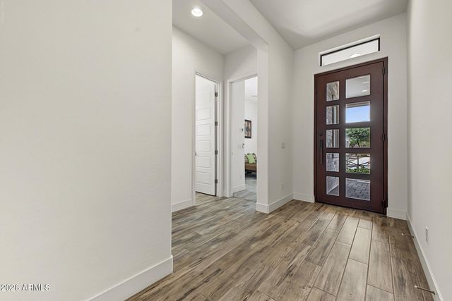 16611 S 8TH Way, Phoenix, AZ 85048