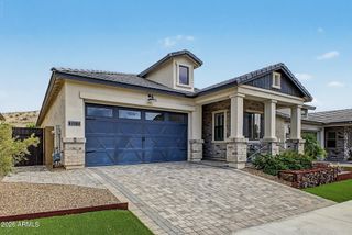 16611 S 8TH Way, Phoenix, AZ 85048