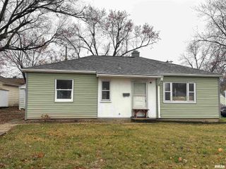 930 W WILLOW Street, Peoria, IL 61614