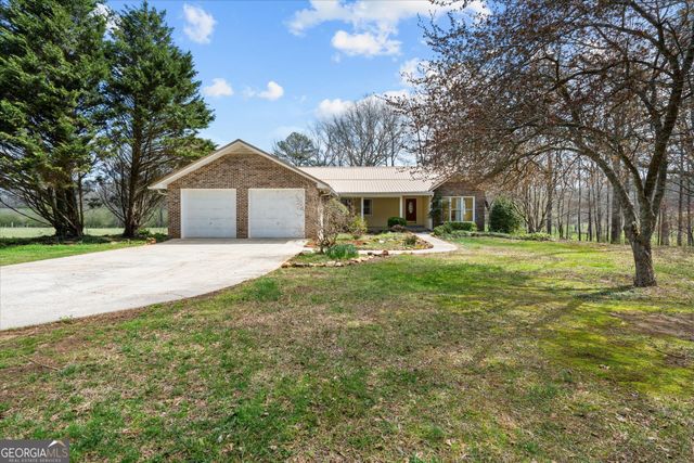1789 County Road 16, Raonoke, AL 36274