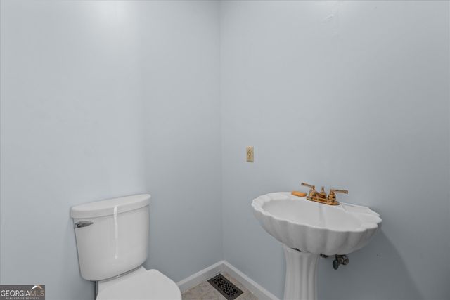 1789 County Road 16, Raonoke, AL 36274
