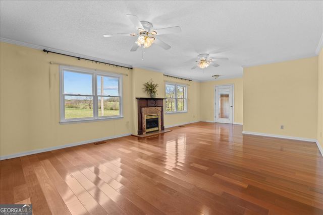 1789 County Road 16, Raonoke, AL 36274