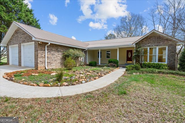 1789 County Road 16, Raonoke, AL 36274