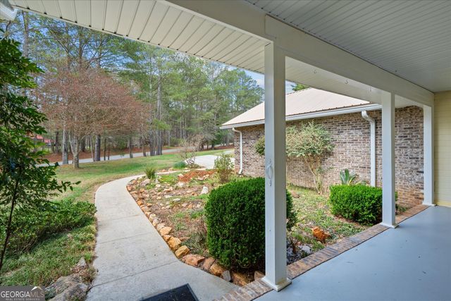 1789 County Road 16, Raonoke, AL 36274