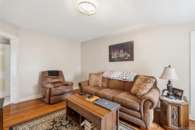 29-31 Edgewood Park, New Rochelle, NY 10801