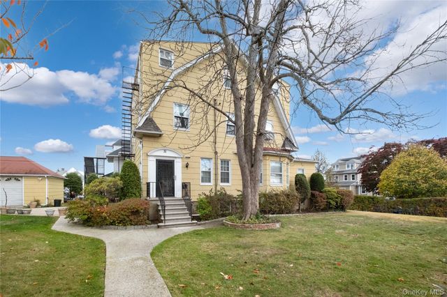 29-31 Edgewood Park, New Rochelle, NY 10801
