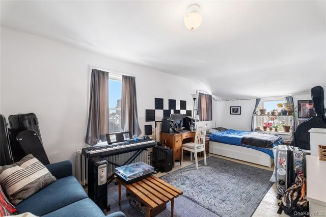 29-31 Edgewood Park, New Rochelle, NY 10801