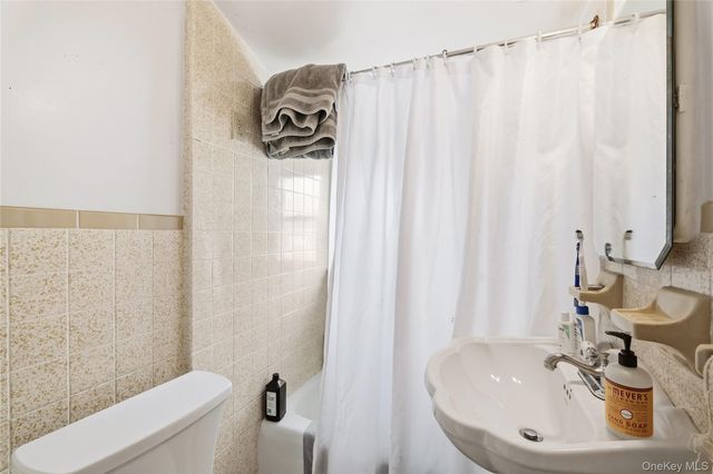29-31 Edgewood Park, New Rochelle, NY 10801