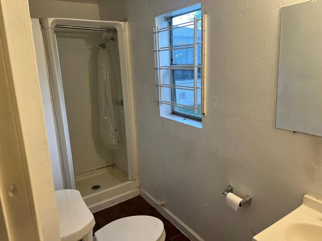 124 Carson Court, Houston, TX 77004