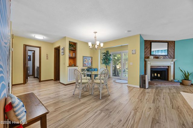 653 Hidden Valley Road, Wilmington, NC 28409