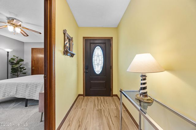 653 Hidden Valley Road, Wilmington, NC 28409