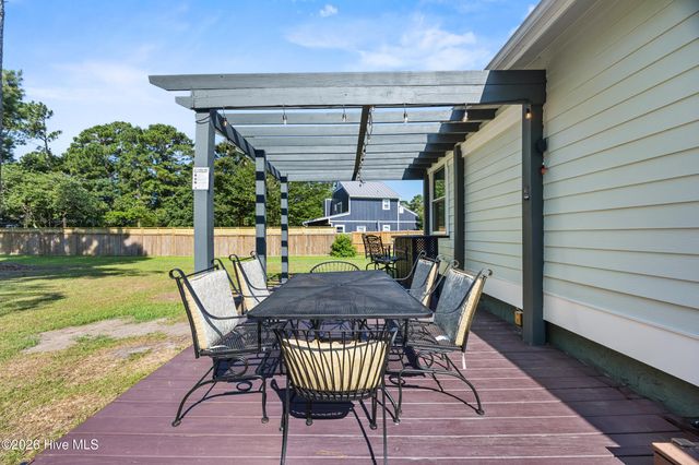653 Hidden Valley Road, Wilmington, NC 28409