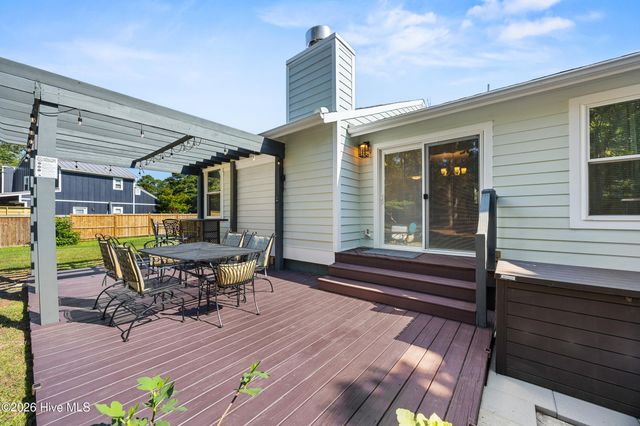 653 Hidden Valley Road, Wilmington, NC 28409